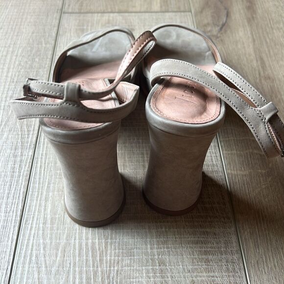 New ANTHROPOLOGIE x Vicenza Strappy Platform Heels Color Taupe US 9 - Picture 5 of 9